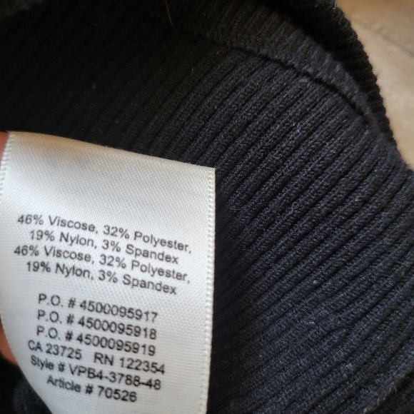 Cut-Out Knit Top - Picture 2 of 2